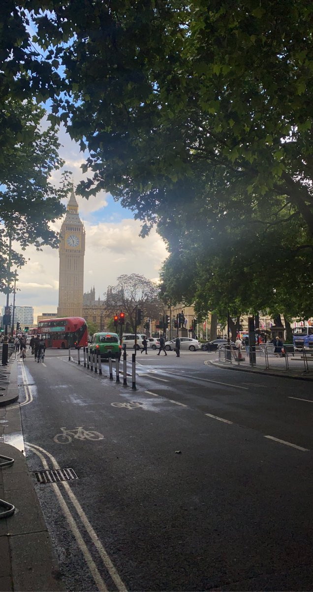 Tourist_diary's tweet photo. #صباحيات لندنيه 🇬🇧 https://t.co/OCLseS44MQ
