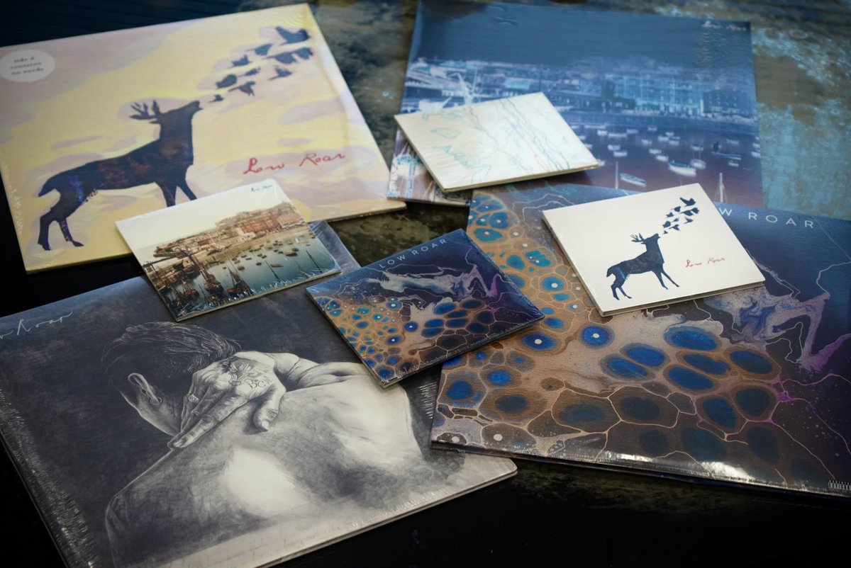 LOW ROARの事務所からグッズいただきました。ありがとうございます🙏👍🫶