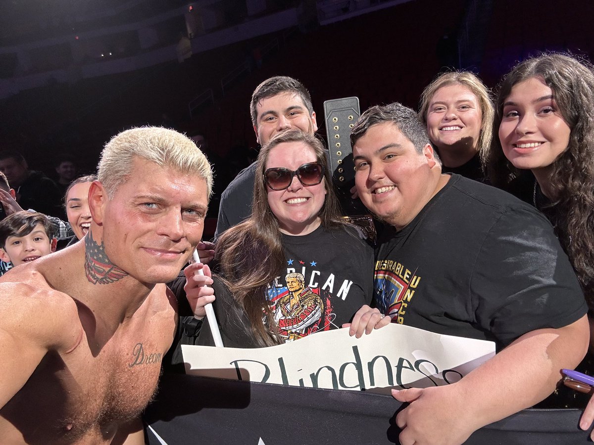 shaaeela's tweet photo. Well friends I have to say tonight was definitely a dream @CodyRhodes ❤️💙🤍 #CodyRhodes #AmericanNightmare #NumberOneFan #HeActuallyHuggedMe #ANightToRemember #WWEFresno https://t.co/WF1fNxJzlP