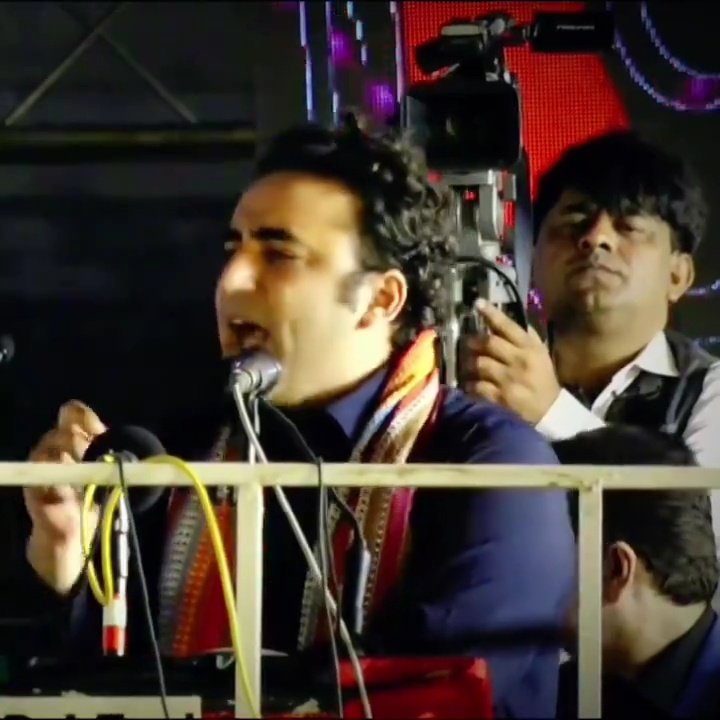 katpar_noor's tweet photo. اس وقت چاروں صوبوں میں اک آگ لگا ہوا ہے ہم نے اس آگ کو بجھانے کے لیے اک بار پہر پاکستان کپھے کا نارا لگانا ہے
@BBhuttoZardari https://t.co/MdKTAXOXGO