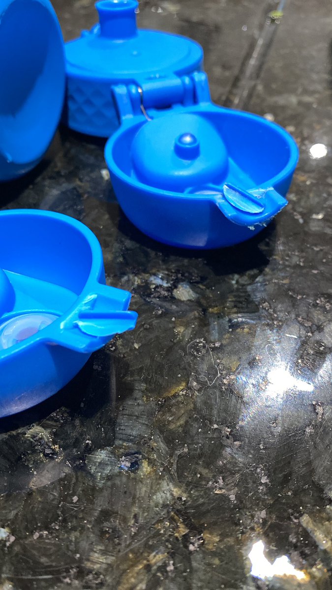 SimonRussell's tweet photo. @ion8leakproof not only did the “steel” water bottle dropped from waist height spring a leak the lids of two different water bottles snapped making them leak. Massive drop in quality over the last few years. https://t.co/0XJnuBFpI1
