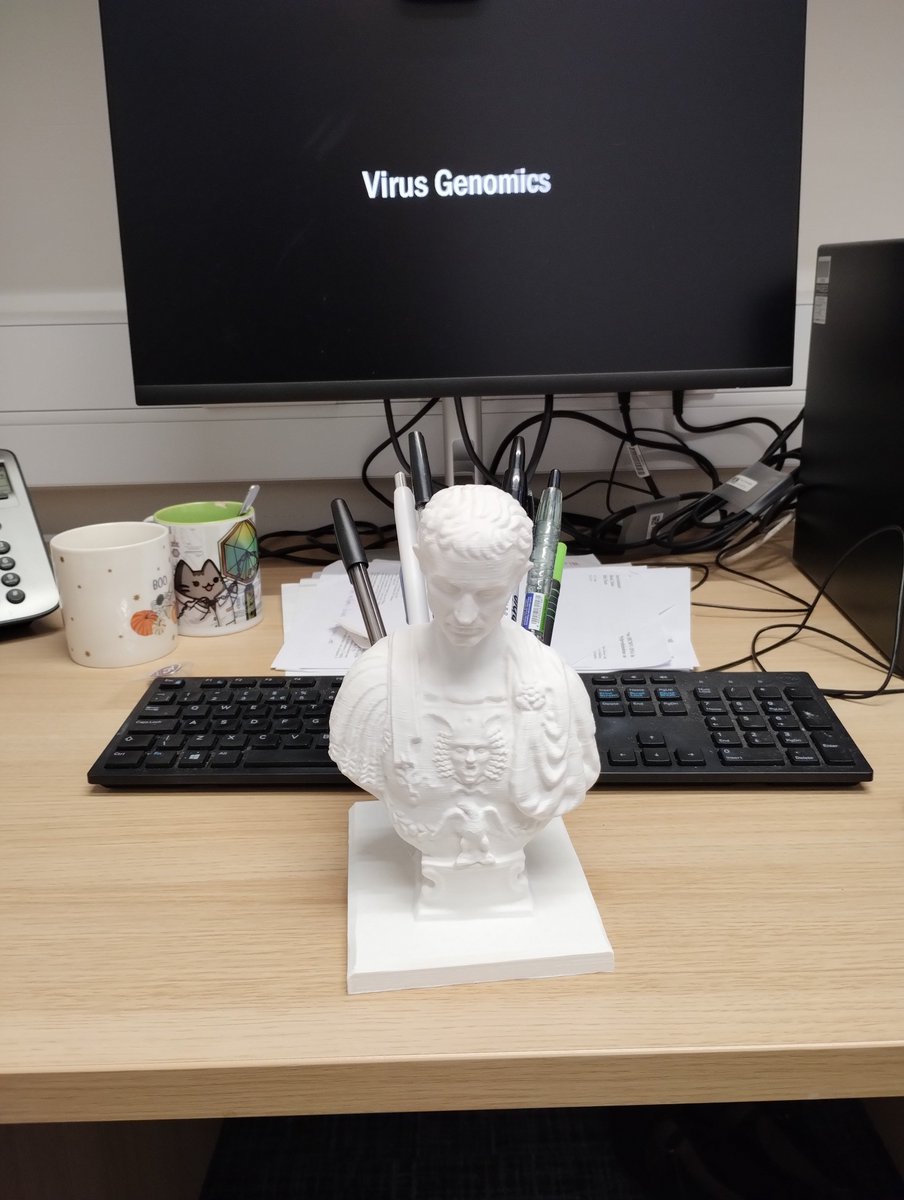 DrCJ_Houldcroft's tweet photo. A little early for the Ides of March #3DPrinterFun https://t.co/7BX7BEVLXB