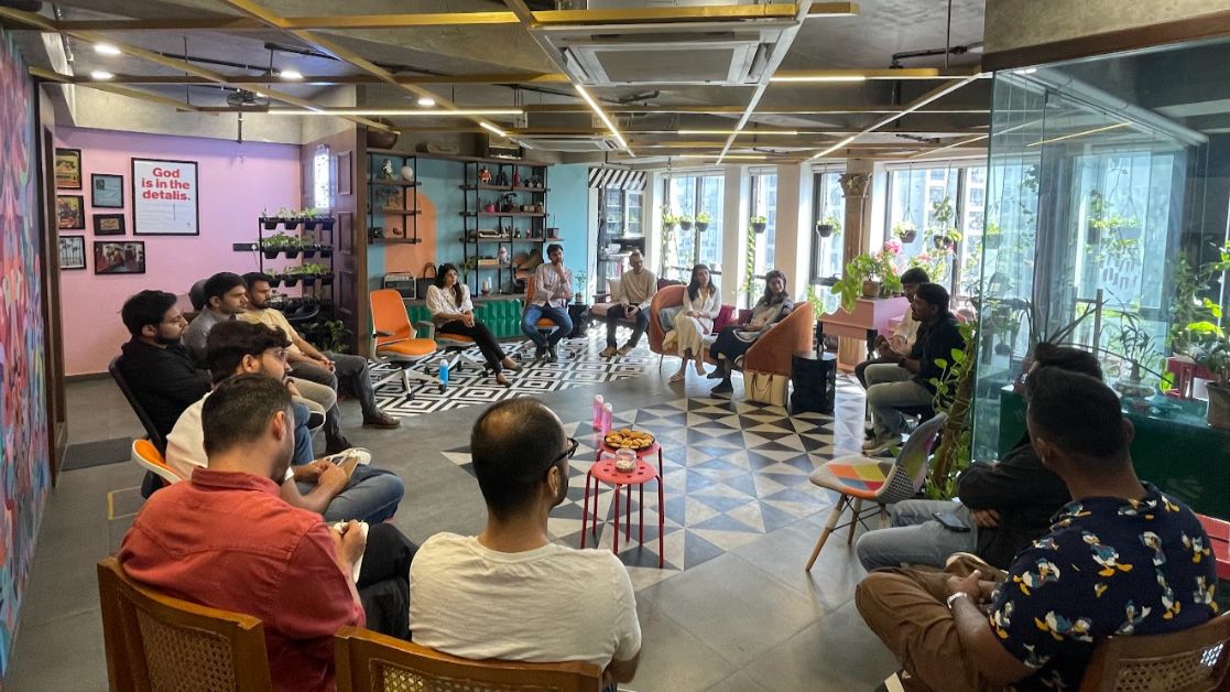 3_Sided_Coin's tweet image. last Saturday, we had a fantastic Design Baithak session with Kshitiz Anand at our studio.
Kshitiz shared his experiences of working with #ComplexProblems in Education, Healthcare, Gender Empowerment in the Indian context.
ps: we hosted kshitiz for #dessertfriday too.