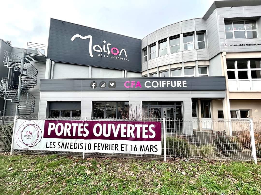 CfaCoiffure72's tweet photo. ⚡️ Portes ouvertes du CFA coiffure 72 ⚡️

📅 Samedi 16 mars
⏰ 9h00 à 16h00
➡️ Inscription conseillée ▶️ https://t.co/sOUXA5V3A7
#apprentis @sarthefr @ofcourselemans https://t.co/LIG8pNhNKk