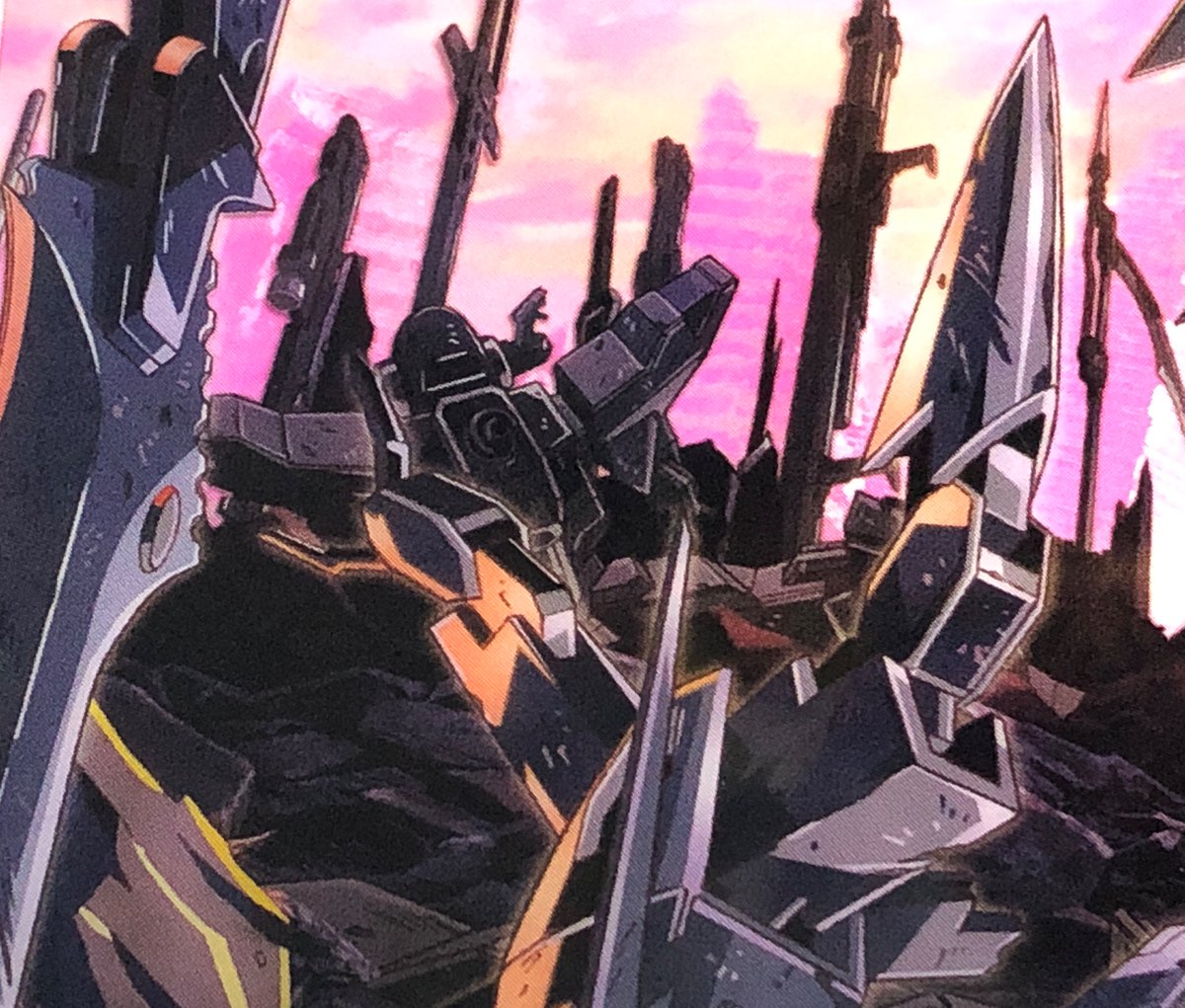 よく見ると大破したデスティニーガンダムとストライクフリーダム