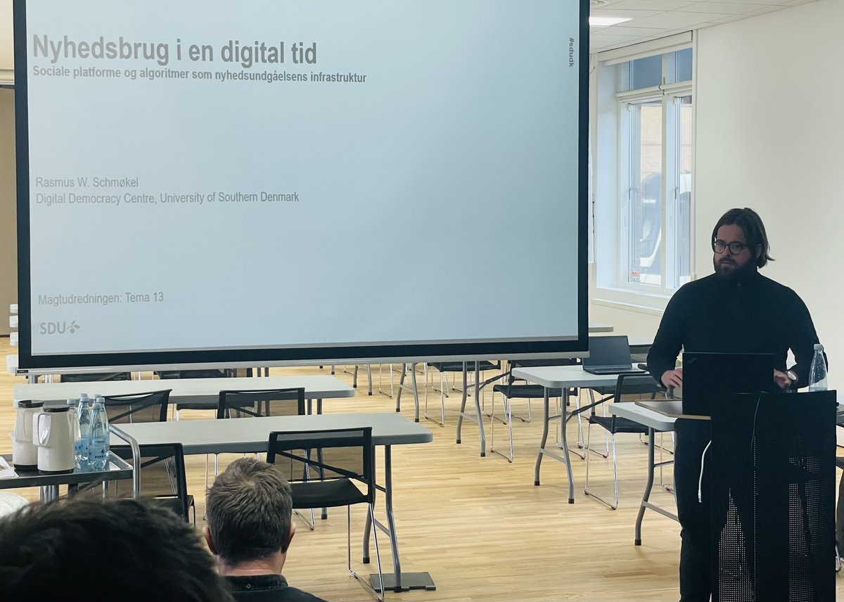 Hvad betyder sociale medier for folks nyhedsforbrug og -undgåelse? <a href="/Rasmusschmokel/">Rasmus W. Schmøkel</a> fortæller til <a href="/Magtudredningen/">Magtudredningen 2.0</a> workshop om de mulige demokratiske konsekvenser af, at algoritmer ikke er optimeret mod nyhedsformidling men mod opmærksomhed og kommercielle mål #dkmedier