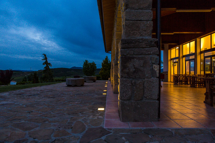 zonasrurales's tweet photo. Disfruta de tu próxima escapada en el norte de #España 👉 Casa Rural Zabaleta es una vivienda turística situada en uno de los barrios más tranquilos y acogedores del pueblo de #Aibar.  Hay espacio para hasta 8 personas.
✅ Os contamos más aquí https://t.co/y4e1ElTrBh https://t.co/cxqziYUsV7