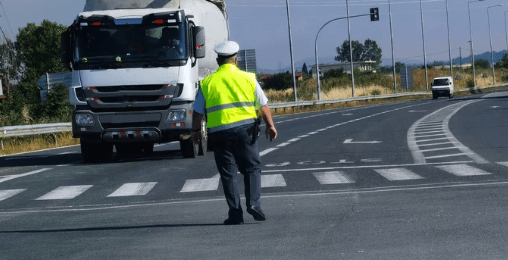 📅🚛 Campaña de vigilancia de camiones en el País Vasco del 19 al 25 de febrero 📅🚛
LEE EL POST COMPLETO ➡️ bit.ly/3UOBmFB

#Transporte #Movilidad #camionero #transportistas  #ertzaintza #SeguridadVial #AccidentesTrafico #controlcamiones #tacografo
