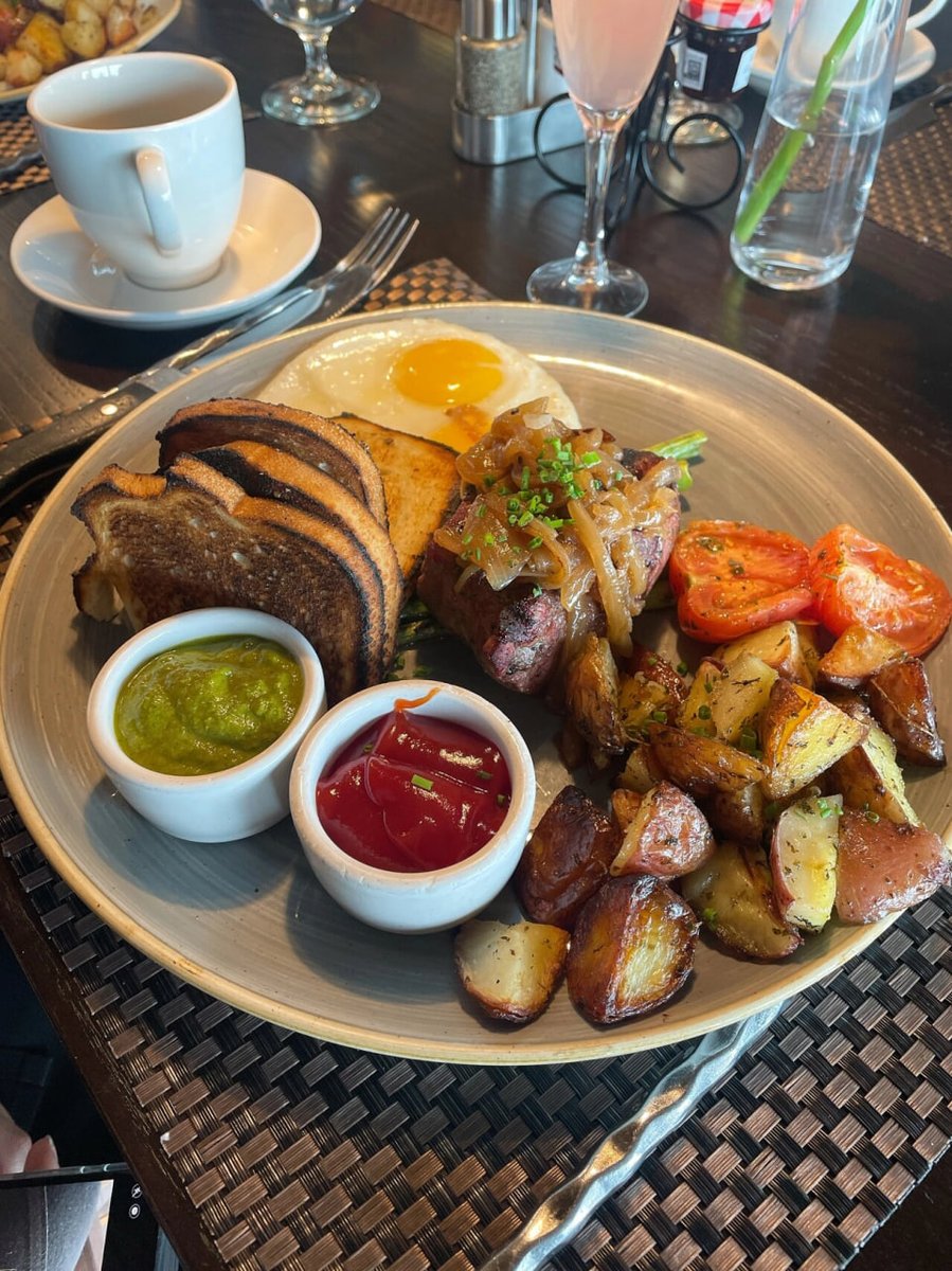JimCapitals's tweet photo. A simple lunch is in harmony with the rest of your health🍽☕️ https://t.co/FDmCrNpSPf