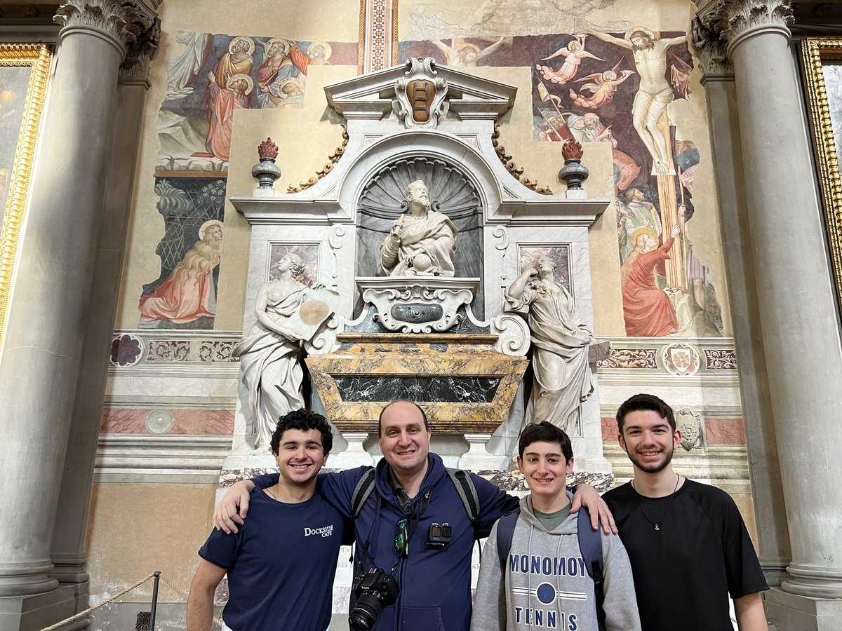 DoctorJOtto's tweet image. I maybe a little biased, but seeing to tomb of Galileo Galileo was a nice surprise. Go Astronomy. #MonomoyInItaly #monomoyInItaly #monomoy @MonomoySchools @MonomoyLatin @miss_lee_shark
@cranberryteam @MonomoyMelinda @mrhsvpa