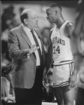 CoachTPlace's tweet photo. At Len Bias' tribute services, Lefty Driesell through tears said,
“I love you, Leonard; and, I miss you.
I’ll see you in heaven one day..”
Sad that Saturday was today; but, happy these two are reunited, again.
#RIPLefty
#RIPLenny
❤️
- @ChuckDouglas_ https://t.co/v2sn40sF1G