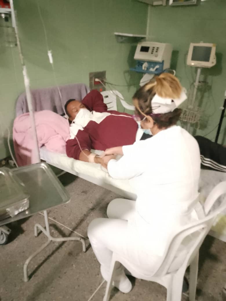 Los profesionales de la salud de Cuba se forman con una gran vinculación a la práctica, con humanismo y solidaridad; altruistas por convicción llevando esperanza a los más necesitados.
  #CubaPorLaVida 🤎
#CubaCoopera🤎
<a href="/Yusleivy/">Erika Berrios</a> Martínez Carmona🤎
<a href="/japortalmiranda/">José Angel Portal Miranda</a> 🤎