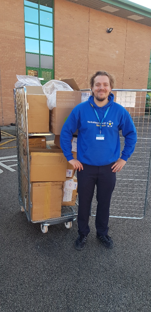 A huge shout out to @yorkshirecancer who donated approx 200 items of brand new school uniform to the #LeedsSchoolUniformExchange today. The uniform will be made available to families across Leeds through the uniform exchanges and at future pop up events. Thank you!