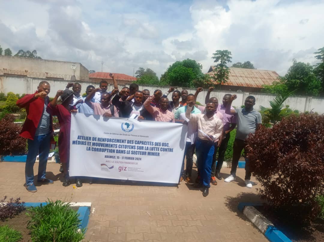 CDHDNGO's tweet photo. #Kolwezi: 15-17 févr., le CDHD @CDHDNGO a tenu un atelier de renforcement des capactés des OSC, médias et mouvements citoyens sur la lutte contre la corruption dans le secteur minier, avec le soutien de @giz_drcongo https://t.co/2dOaK4J69W