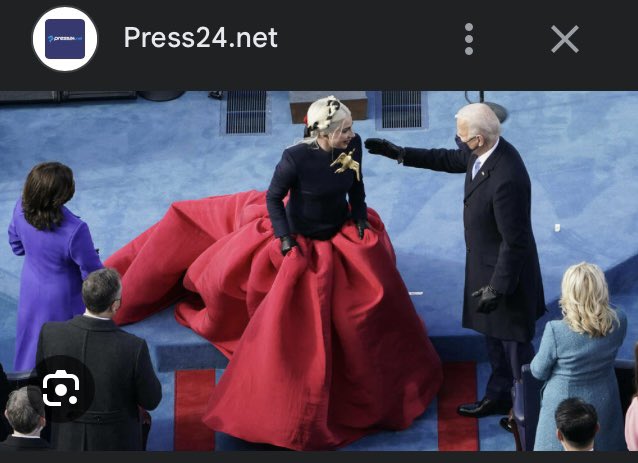 GertiBulowius's tweet photo. @RusBotschaft Lady Gaga im Timoschenko-Look war ein deutlicher Hinweis . SHAME ! https://t.co/iaP4Y4Nohq