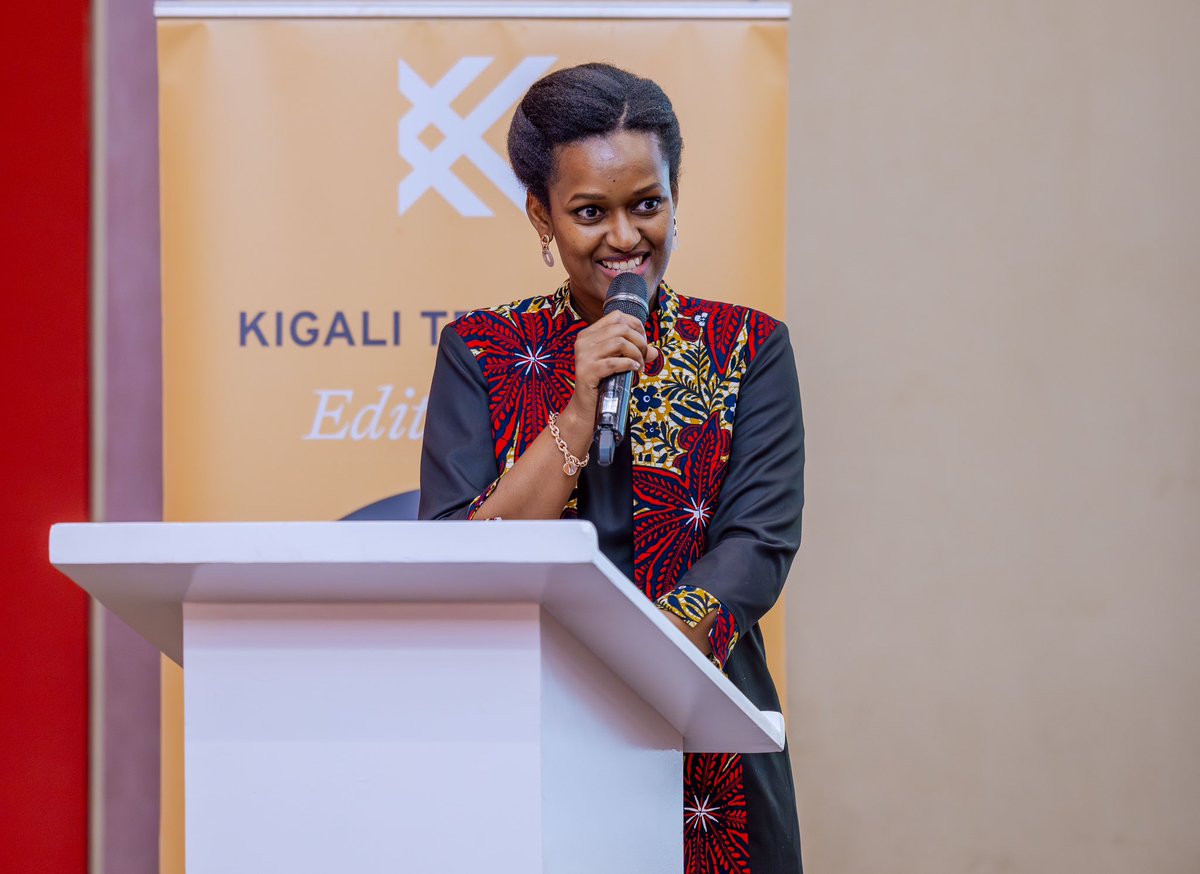 RwandaYouthArts's tweet photo. .@XandrineUmutoni: Nous avons besoin d'une réflexion approfondie sur les politiques culturelles à adopter, pour l’intégration des équipements culturels dans d’autres projets de développement d’infrastructure nationaux. #KigaliTriennial2024 https://t.co/lOKOVGF8s0