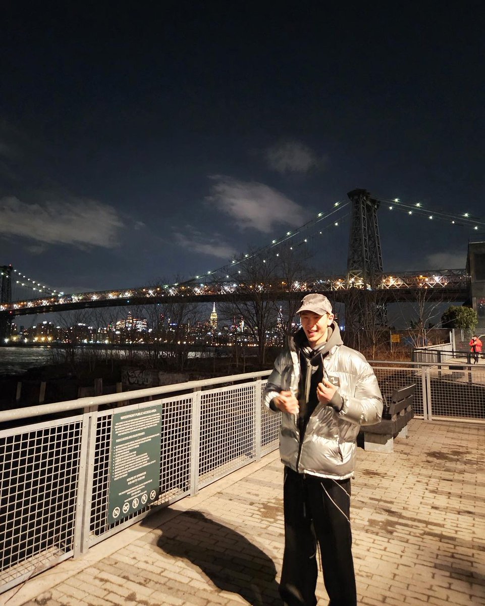 H_ONE_A's tweet photo. 🌃🎧❤🗽
🔗 https://t.co/hnu3EnfxOt
#셔누 #SHOWNU
#SHOWNUlog #MONlog
#몬스타엑스 #MONSTA_X #MONSTAX
#몬스타그램 #MONSTAGRAM https://t.co/aNdT4PBfQX