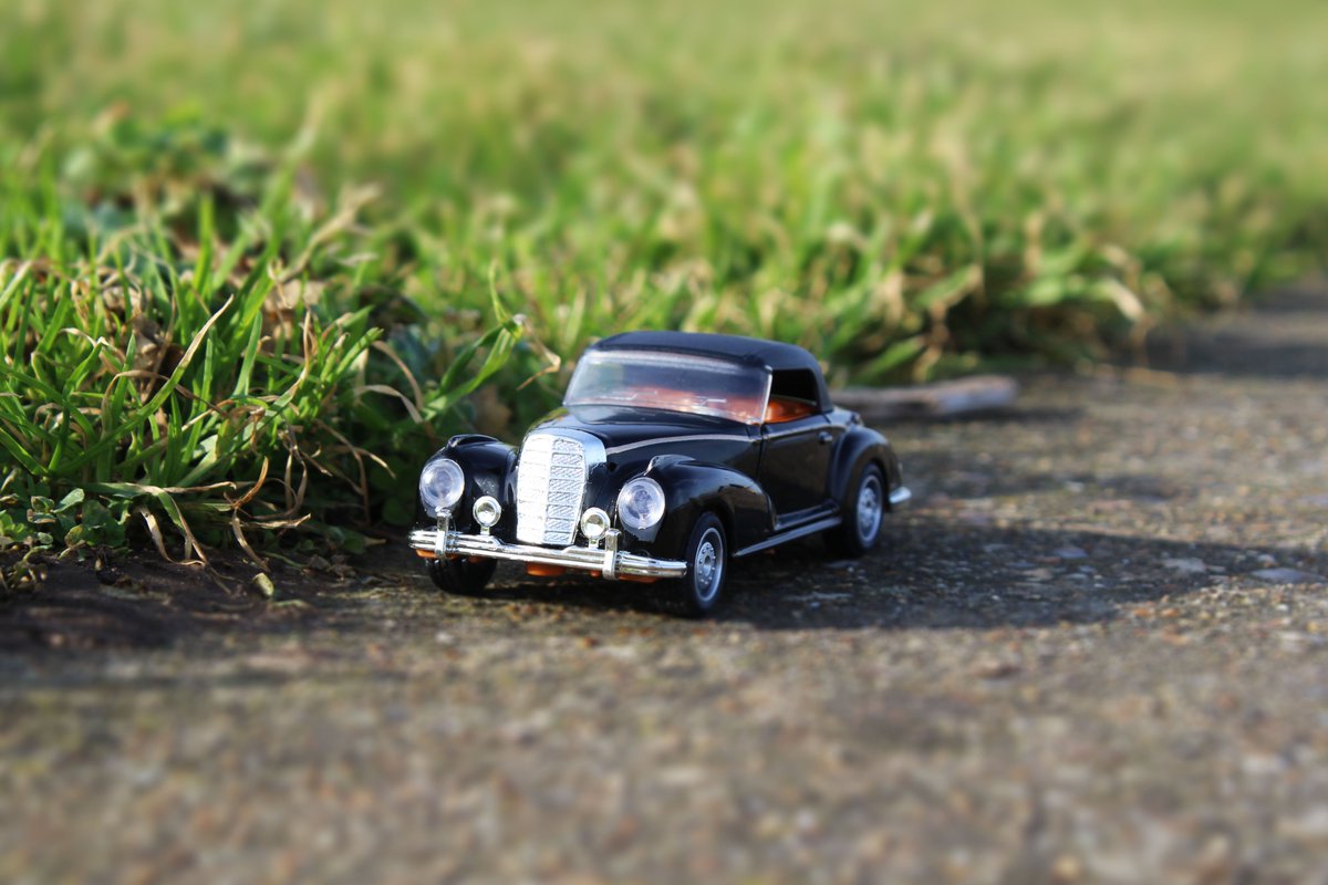 Last term, our Year 9 photographers explored aperture, depth of field and composition in their work to create these stunning photographs of miniature cars, inspired by the works of Kim Leuenberger! <a href="/kimleuen/">Kim Leuenberger</a>
