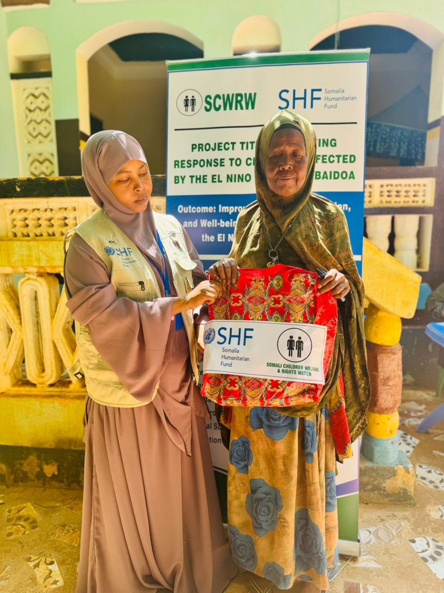 ScwrwS's tweet photo. @ScwrwS distributed dignity kits to adolescent girls and care-givers in IDP sites supported by @shf_somalia These kits provided essential hygiene items, promoting dignity in challenging circumstances.
#HumanitarianAid #SupportingWellBeing https://t.co/FiTnYoIZGF