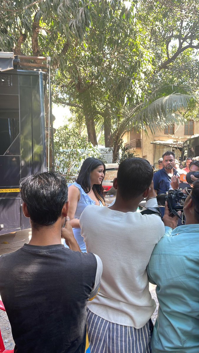 Manna gets papped in Dance Dewaane Set,,,she looks stunning! Waiting for more content now..

Styled by: <a href="/Rimamishraa/">Rima Mishra | RimaDidThat</a> 
#MannaraChopra #MannaraKiTribe