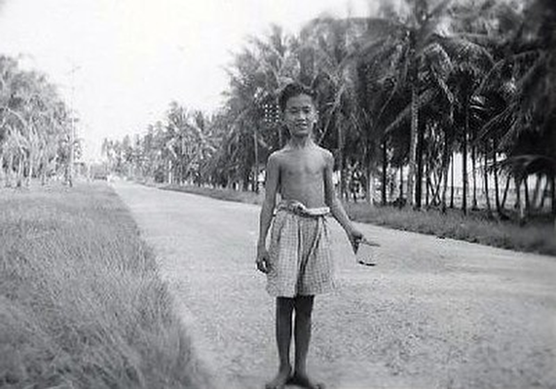 nmraziz's tweet photo. Suasana di Penang sekitar tahun 1952 https://t.co/Yb0UvK8gvi