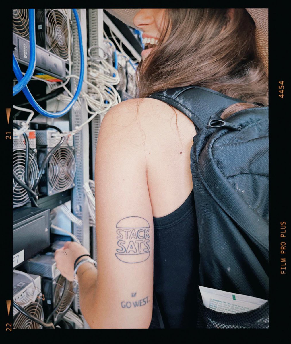 Laurastacksats's tweet image. Bitcoin hasn't taught me to want more but to desire less. When you have a currency that doesn't depreciate, that gains value over time, and that can't be taken away by anyone, not even the most powerful person in the world, your priorities shift.

The shoes you liked become less…