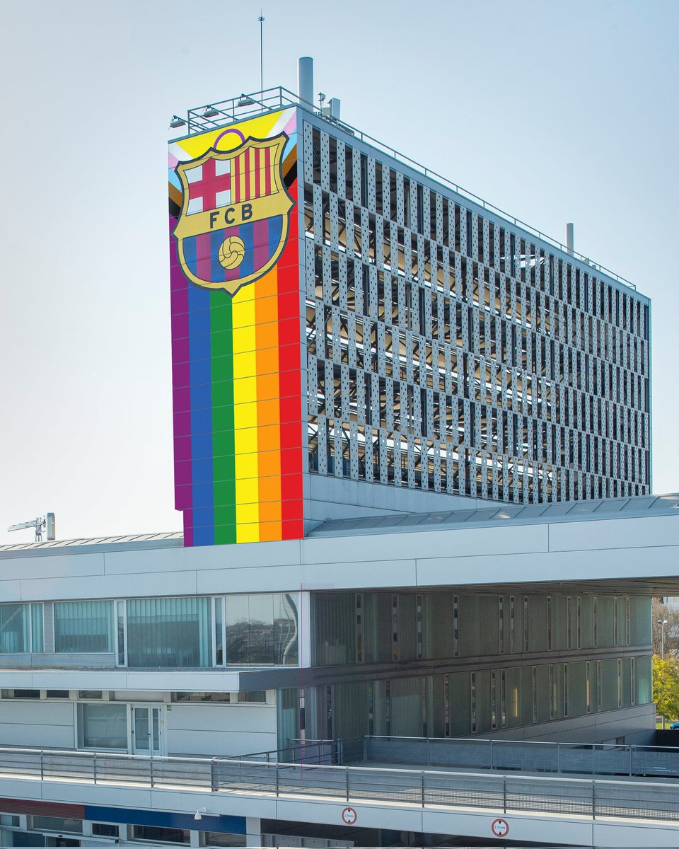 نادي برشلونة tweet media