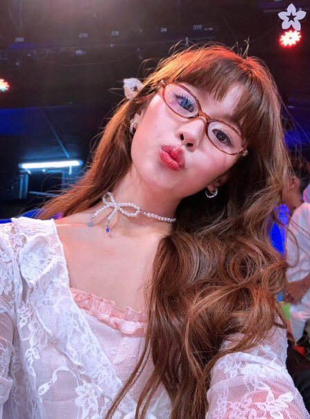 infinitybini's tweet photo. maloi never beating the “lahat ng pics pc worthy” allegations https://t.co/yOAkZakdjR