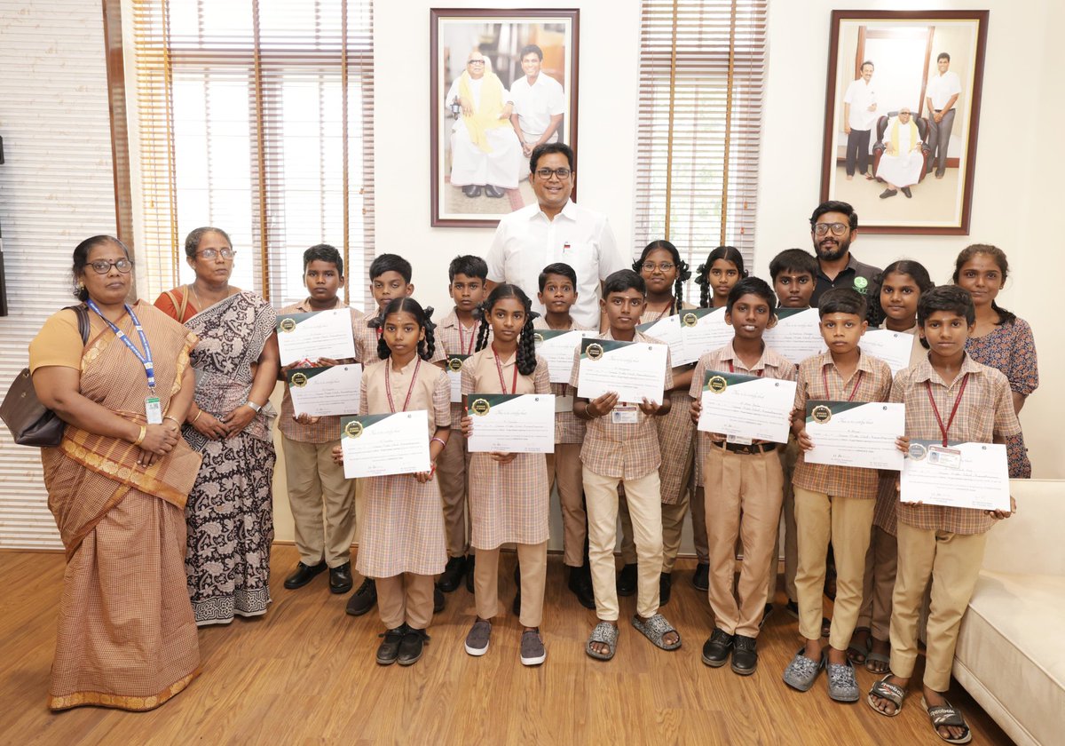 Celebrating a major milestone from the Tamilians for Tamilnadu initiative by KRUU. 1000 students from 4 government and aided schools across Tamil Nadu have successfully completed their project on Creativity and Engineering - crafting a Foldable House.