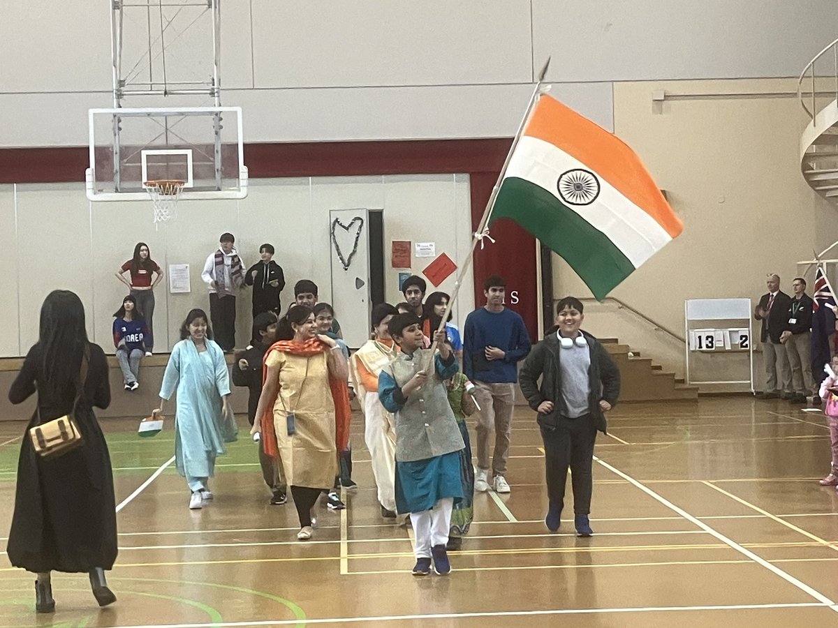 NIS_Head's tweet photo. Fantastic celebration of culture as we kick off international week organised by our home language club #NISinspire #NISinclude https://t.co/PfaNOph4vq