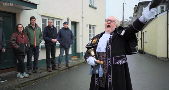 Plunkett_UK's tweet photo. 📺 Did you see us on #Countryfile last night? We were thrilled by the fantastic piece about #combiz in #Devon, featuring @James_Plunkett, plus #Loddiswell villagers buying their pub and the #Parracombe shop/café.

➡️ Watch it here: 
https://t.co/16rSwrv1CE and scroll to 20:32. https://t.co/XPuvig6unX