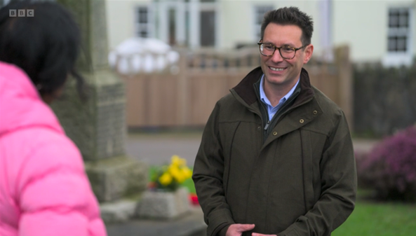 Plunkett_UK's tweet photo. 📺 Did you see us on #Countryfile last night? We were thrilled by the fantastic piece about #combiz in #Devon, featuring @James_Plunkett, plus #Loddiswell villagers buying their pub and the #Parracombe shop/café.

➡️ Watch it here: 
https://t.co/16rSwrv1CE and scroll to 20:32. https://t.co/XPuvig6unX