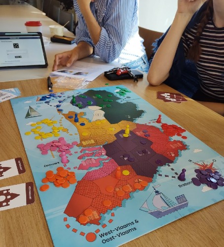 Linguistics in Play: 'Streektaalstrijd' Board Game Showcases Regional Languages of Netherlands and Flanders news.europawire.eu/linguistics-in…