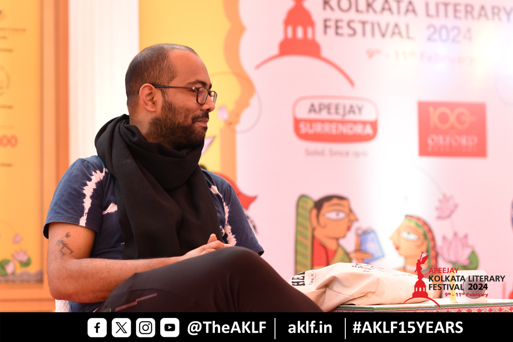 In Other Words Popular authors Anita Agnihotri and Srijato, along with the translator of his The House of Rain and Snow, Maharghya Chakraborty, on the experience of being rendered in translation. In conversation with Sulagna Mukhopadhyay. #AKLF15Years #Litfest #OxfordBookstore