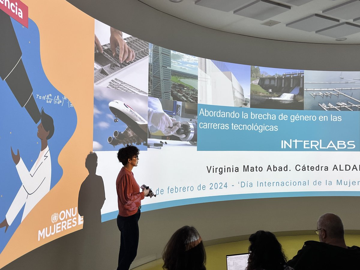 CITEEC_udc's tweet photo. Virginia Mato da #familiaFIC abordou a brecha de xénero nas carreiras tecnolóxicas como directora da @CatedraW https://t.co/Y8gRJkTvp9