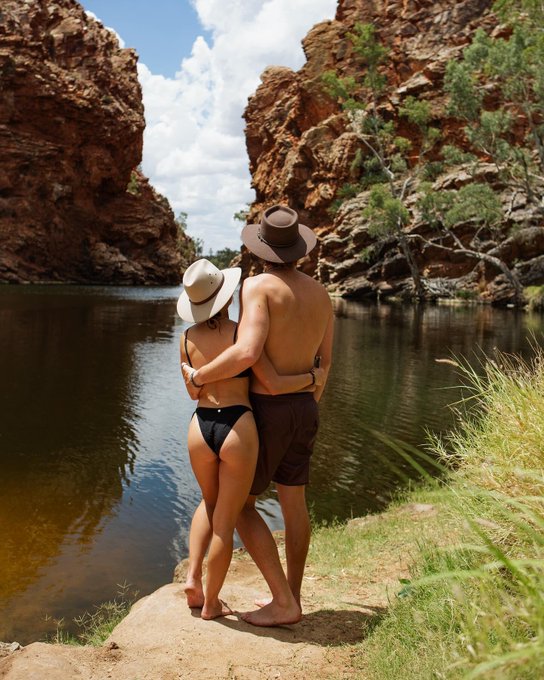 We have made it to Australia ✨ https://t.co/FHVrOiIc5N<a href="/tag/kingshill"class="tags"><span>&#35;kingshill</span></a><a href="/tag/kingshillmums"class="tags"><span>&#35;kingshillmums</span></a><a href="/tag/singingprincess"class="tags"><span>&#35;singingprincess</span></a>