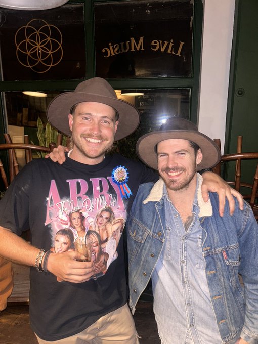 My handsome boyfriend turned 30 💪🏽⭐️ https://t.co/eGVR7Xslep<a href="/tag/spicegirls"class="tags"><span>&#35;spicegirls</span></a><a href="/tag/spicegirlstribute"class="tags"><span>&#35;spicegirlstribute</span></a>