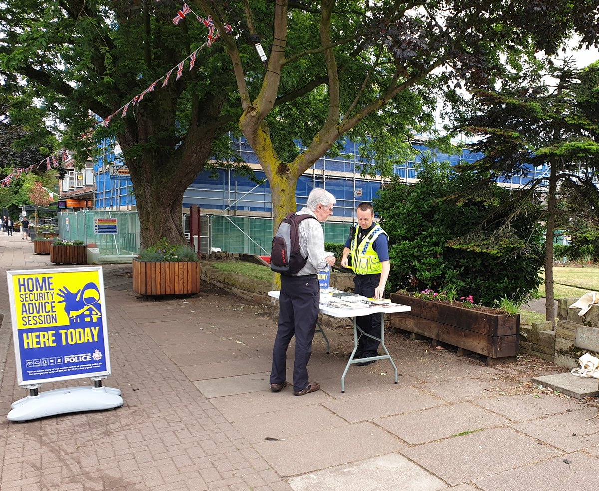 Join PCSO Elliot and Edwards at a crime prevention stand in Hale. The event will now be held at Booths in Hale on Saturday, February 24th from 11:00 am to 1:00 pm. Receive advice and free giveaways. We hope to see you there! #TraffordSouthNeighbourhood