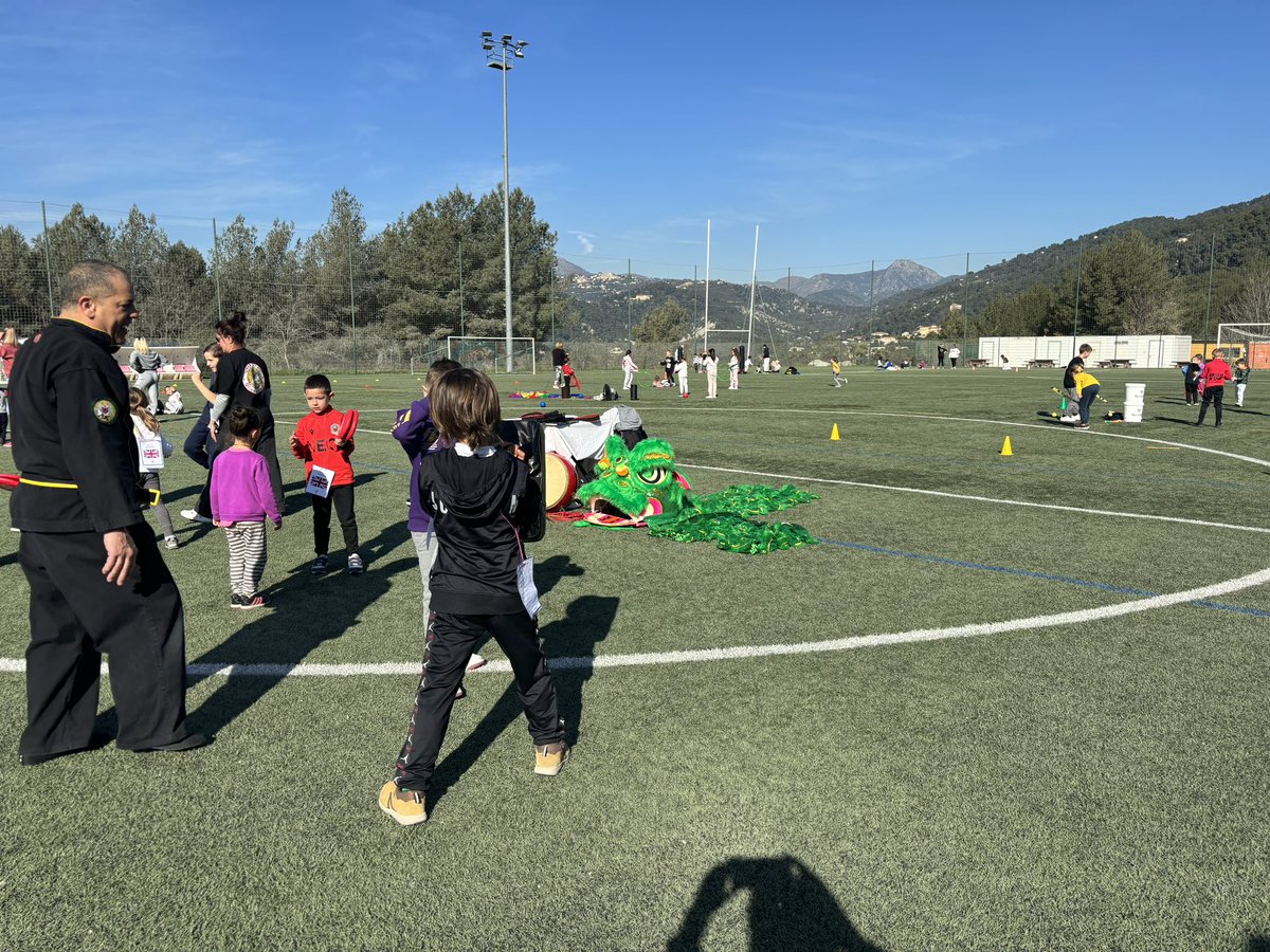 Saurel Sandrine- IEN Nice 2 (@sandrinesaurel) on Twitter photo Accueil de la flamme Olympique à Blausasc pour un projet départemental !
Plateau sportif Vicat toutes les classes de la PS au CM2 participent à des activités sportives. Bravo pour cette magnifique organisation !
<a href="/LaurentLeMerci4/">Laurent Le Mercier</a> <a href="/ADASEN06/">Frédérique KLEIN</a> <a href="/AcademieNice/">Académie de Nice</a> Accueil de la flamme Olympique à Blausasc pour un projet départemental !
Plateau sportif Vicat toutes les classes de la PS au CM2 participent à des activités sportives. Bravo pour cette magnifique organisation !
<a href="/LaurentLeMerci4/">Laurent Le Mercier</a> <a href="/ADASEN06/">Frédérique KLEIN</a> <a href="/AcademieNice/">Académie de Nice</a>