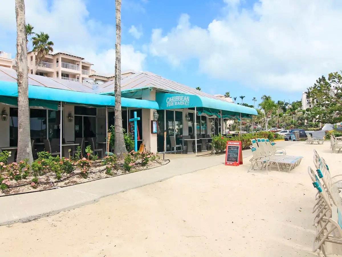 StThomasParadis's tweet photo. Discover ideal getaways for families or couples at our Couple-Friendly Vacation Condo Rentals East End. Embrace stunning Caribbean Sea views upon entering this 2 BR haven, perfectly located for beach, dining, shopping, and island hopping. #VacationRentals https://t.co/eb1CPl8sCa https://t.co/ZK3jThzQah
