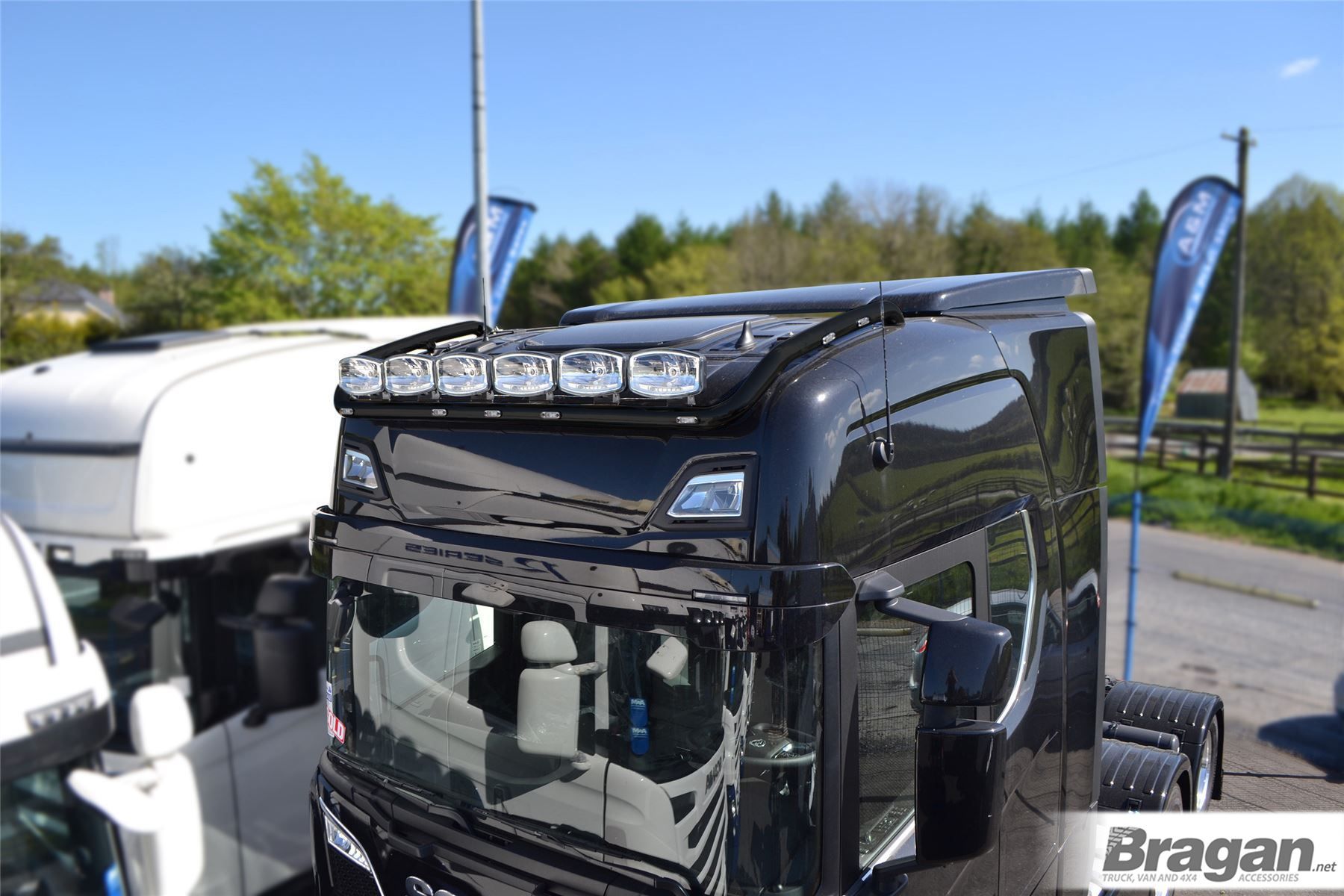 Bragan truck van sale and 4x4 accessories