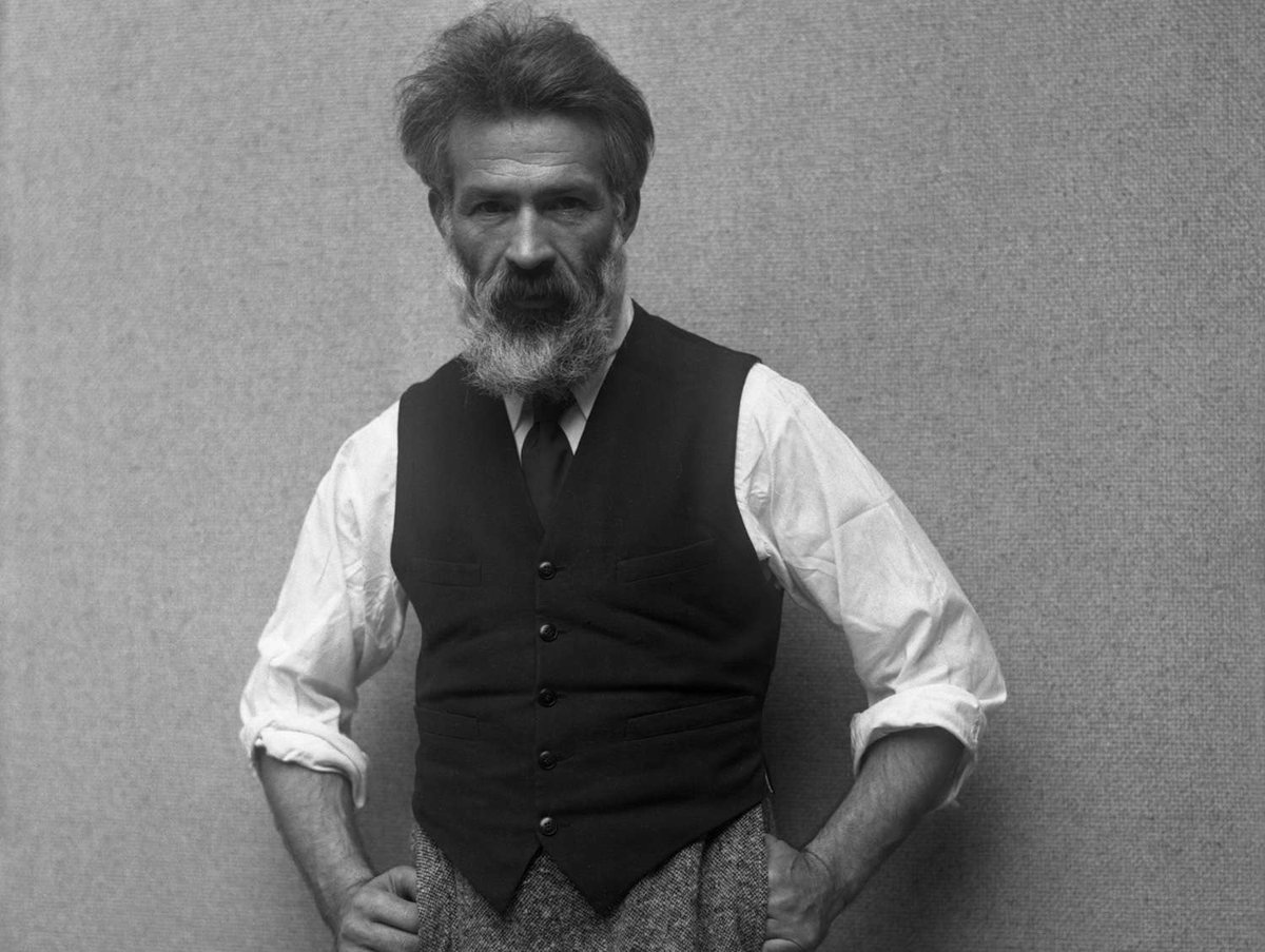 MAbutuc's tweet photo. 148 ani #brancusi https://t.co/HkLKYNPqE1