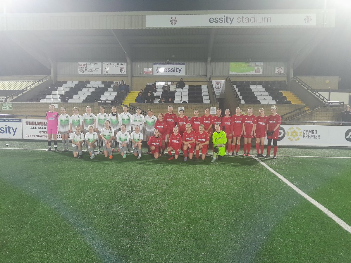 FlintGirlsFA's tweet image. Yesterday saw our U13s take on @WrexhamGirlsFA down @FlintTownFC essity stadium. Both sets of girls put in a tremendous effort and played some excellent football but congratulations to Wrexham on getting the result. We look forward to seeing our girls back in action very soon 👏