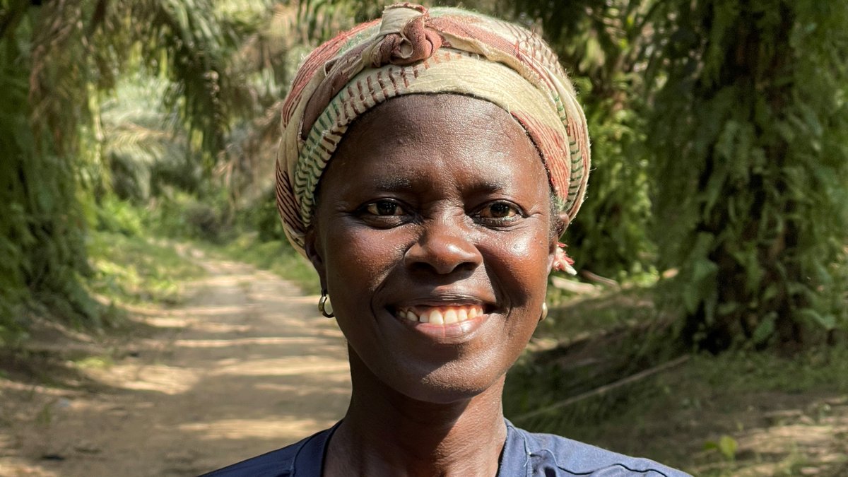 UNIDO's tweet photo. #PortraitsofProsperity: Maame's journey with her oil palm plantation in #Ghana. Thanks to #UNIDO's Global Quality & Standards Programme, funded by @SECO_CH, she transformed her farm & is making her dream of providing education for her children come true!👉 https://t.co/24AkC9ms2A https://t.co/wmTONQVtAy