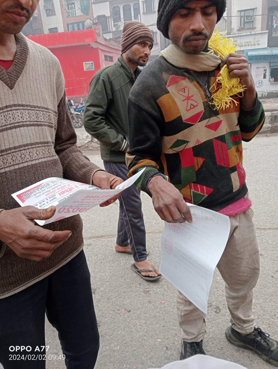LabourlineDelhi's tweet photo. Awareness Campaign of India Labourline among the construction workers at 830 Khayala Labour Chowk Delhi. https://t.co/it8nJzpCaL