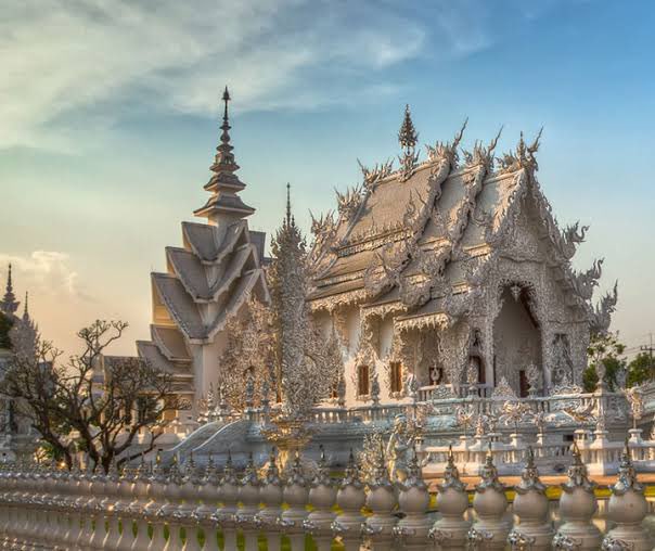 Umiko423847's tweet photo. 3 สิ่งที่อยากมีทุกวัน
- คนรอบข้างที่ดี
- กำลังใจที่ดี
- เรื่องราวที่ดี
#SinghaPark #วัดร่องขุ่น #บ้านไร่เชิงตะวัน 📷📸 https://t.co/VgEHvnuty8