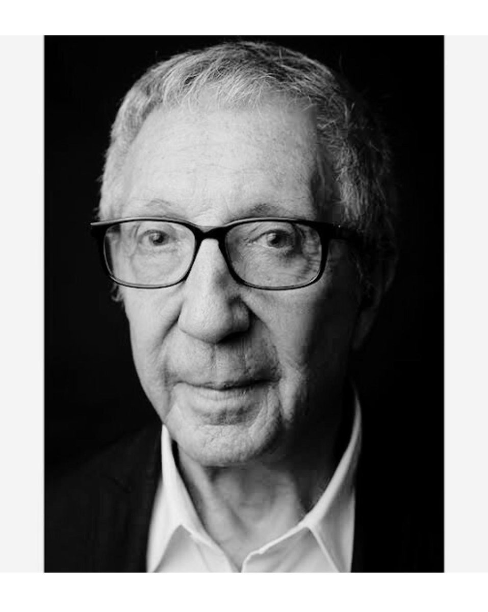 Com profunda tristeza, lamento o falecimento do empresário Abílio Diniz ocorrido na noite de domingo. Sua contribuição para o desenvolvimento econômico do Brasil é inegável. Meus sentimentos aos familiares e amigos. Que sua memória continue a inspirar muitos em nosso país.