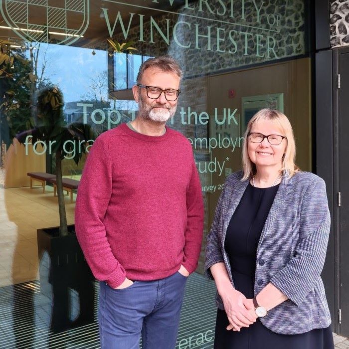 Mock the Week and Outnumbered star Hugh Dennis is the new chancellor @_UoW. He's pictured with Vice-Chancellor Professor Sarah Greer on his visit to the campus on Friday. Visit shorturl.at/aIJU7 for the full story...