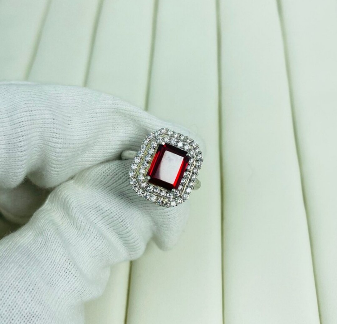 Beautiful Garnet Ring with cubic zirconia the design of Ring beautiful And quality of Garnet stone is very high greed.
Any query DM me

#garnetring #garnet #ring