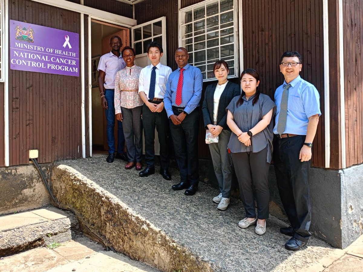Following an assessment last year the delegation from NCGM is back to conduct mammography seminars this week. The Ministry of Health is committed to providing accurate, efficient, accessible and timely cancer imaging for better patient outcomes in #Kenya.
#CancerImaging